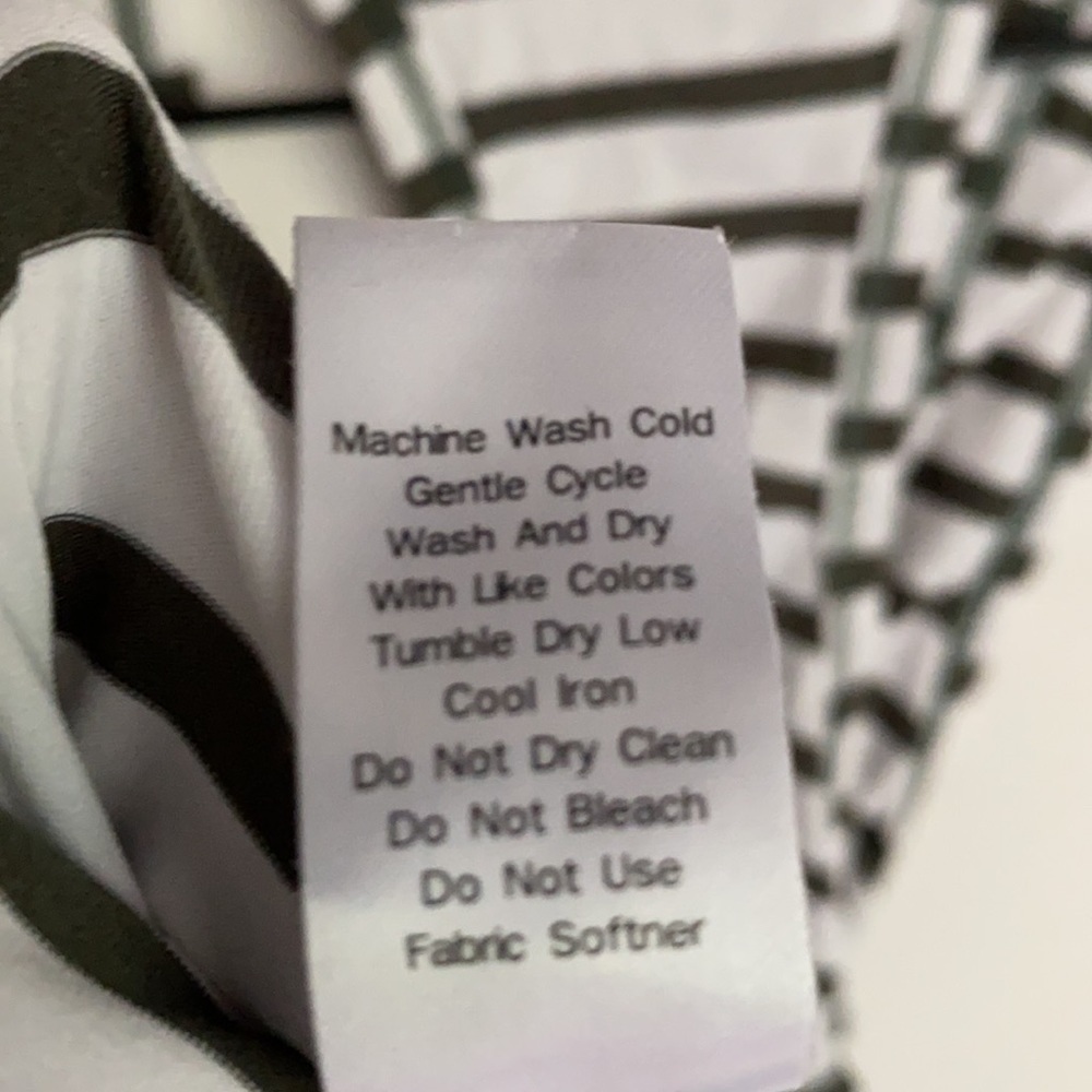 GREEN & WHITE‎ ATHLETA Women’s Chi Tank Top, Size S - Picture 7 of 9